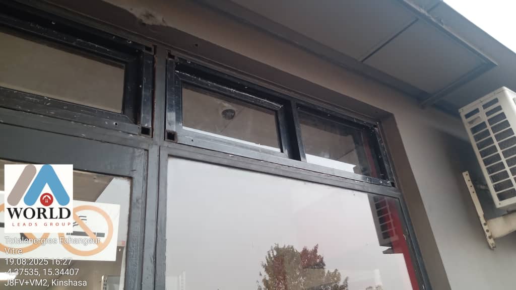 Après les travaux - Station-service Echangeur: Remplacement des lamelles par les fenêtres à 1 ouvrant sur une surface totale de 3m²